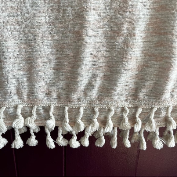 LORD & Taylor Short Sleeve Top With Tassels Size Medium - Picture 5 of 6